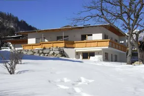 Lovely house with garden & terrace - Image 2
