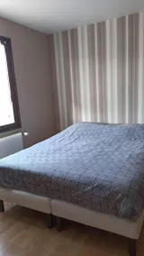 House for 9 Guests with Private Garden - Image 2