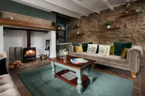 Cottage with garden - Image 4