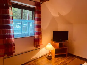 Flat with garden, pool & sauna | Panoramic view - Image 4