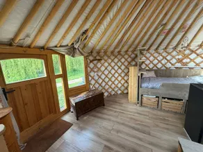 Chalet avec piscine et terrasse - Image 4