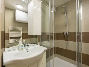 Silver in Siófok with 1 bedrooms and 1 bathrooms - Image 4