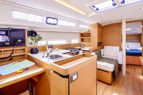 Charmant bateau avec 2 chambres à coucher pour 4 personnes - Image 2