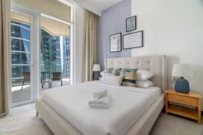 Family-oriented ample holiday apartment with pool - Image 5