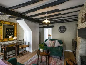 Cottage with garden - Image 4