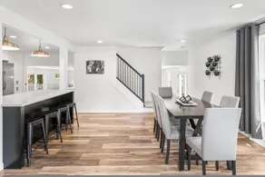 Prime Spot Fully Renovated Near Lambeau Titletown - Image 5