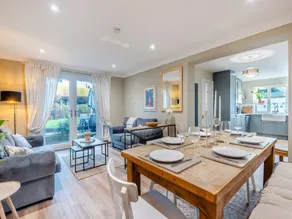Cottage with garden | River view - Image 4