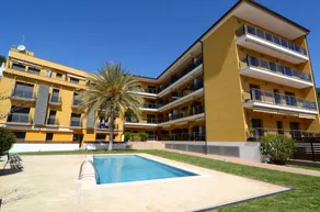 Merveilleux appartement entièrement équipé avec piscine, terrasse et jardin | À côté de la plage - Image 2