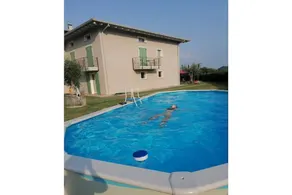 House with garden, terrace & BBQ - Image 5