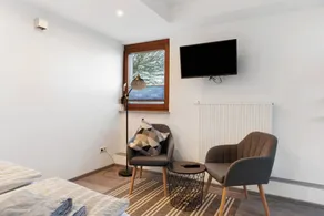 Holiday apartment with garden | Garden view - Image 3