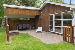Holiday home with BBQ, sauna & terrace - Image 2
