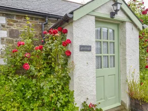 Family-friendly wonderful cottage with garden | Beach view | Pets allowed - Image 2