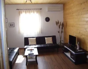Apartment 'Fuente Vilda' with Private Terrace, Private Garden and Air Conditioning - Image 3
