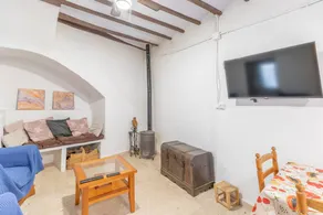 House with barbeque, garden & terrace | City view - Image 3