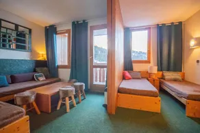 À 50m des pistes de ski, 3ème étage, vue station, balcon, télévision, casier à ski, 55m², Valmorel - Image 2