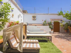 Ferienhaus mit Grill, Garten und Terrasse | Bergblick - Image 4