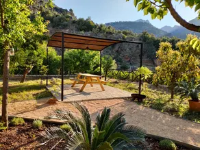 Casa con giardino, griglia e terrazza | Vista sul giardino - Image 3