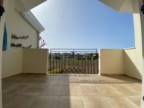 Voll ausgestattetes charmantes Ferienhaus mit Grill und Pool - Image 5