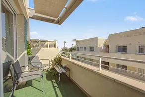 Wohnung mit Pool | Stadtblick - Image 3