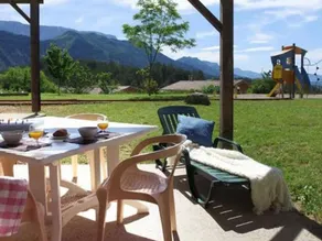 Holiday home with terrace & heated pool - Image 4