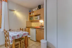 Apartment with garden & BBQ | Mountain view - Image 4