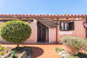 Holiday home with barbeque, garden & pool | Mountain view - Image 5