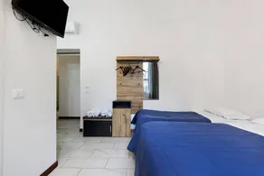 Papavero Room – Double with Wi-Fi, A/C, and Accessible Bathroom - Image 5