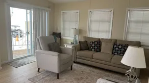 Adorable 2 Bedroom 2 Bath Beach House - Image 2