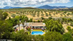 Fully equipped cottage with terrace, barbecue & private pool | Mountain view | Pet-friendly - Image 3