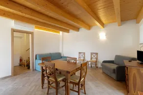 Appartement avec piscine et jardin - Image 3
