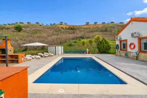 Cottage with garden, barbeque & terrace | Mountain view - Image 4