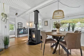 Fully equipped holiday home with barbecue & terrace | Dogs allowed - Image 4