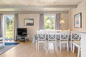 Spacious holiday home with terrace, sauna & barbeque | Pets are welcome - Image 3