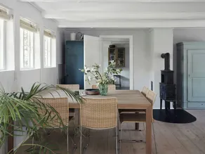 Holiday home with garden, terrace & barbeque - Image 4