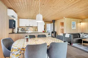 House with terrace - Image 3
