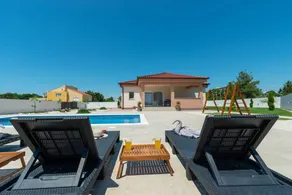 Family-oriented pleasant villa with terrace, BBQ & pool - Image 3