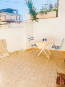 Holiday home with barbeque, garden & terrace - Image 4