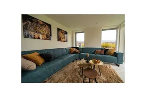 Villa with terrace & garden - Image 3