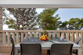 Flat with garden, terrace & BBQ | Sea view - Image 4