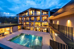 Holiday apartment with heated pool, terrace & sauna - Image 4