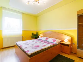 Fully equipped holiday home with private pool, terrace & barbecue - Image 5