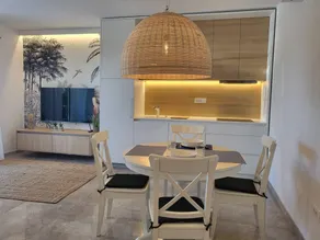 Flat with terrace - Image 5
