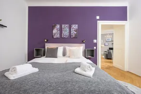 St Stephen's Apartment - Image 2