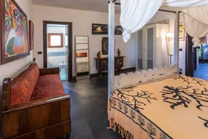 Villa 'Sole con Piscina e Sauna' with Shared Pool, Wi-Fi, and Air Conditioning - Image 5
