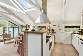 Holiday home with sauna, garden & BBQ - Image 3