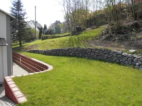 Flat with garden & terrace - Image 5