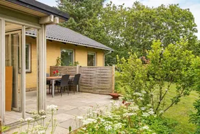 Fully equipped house with garden, terrace & barbeque | Pets allowed - Image 3