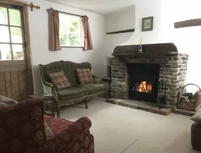 Children-friendly lovely cottage with garden - Image 3