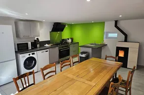 Cottage with barbecue, garden & terrace - Image 3