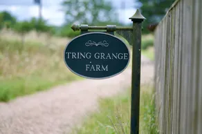 Cottage with garden - Image 3
